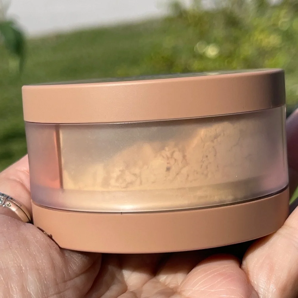 Make Up For Ever Twist & Light Finishing Powder In 3 Tan